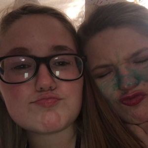 Meet your Posher, Veronica